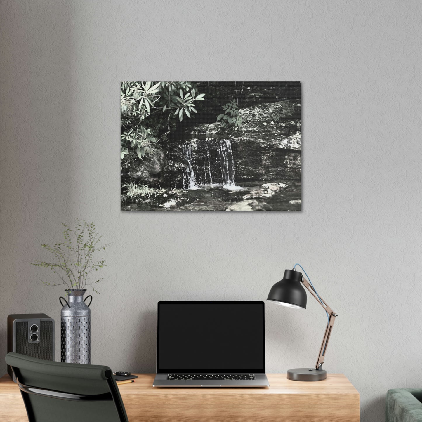B&W Mini Falls