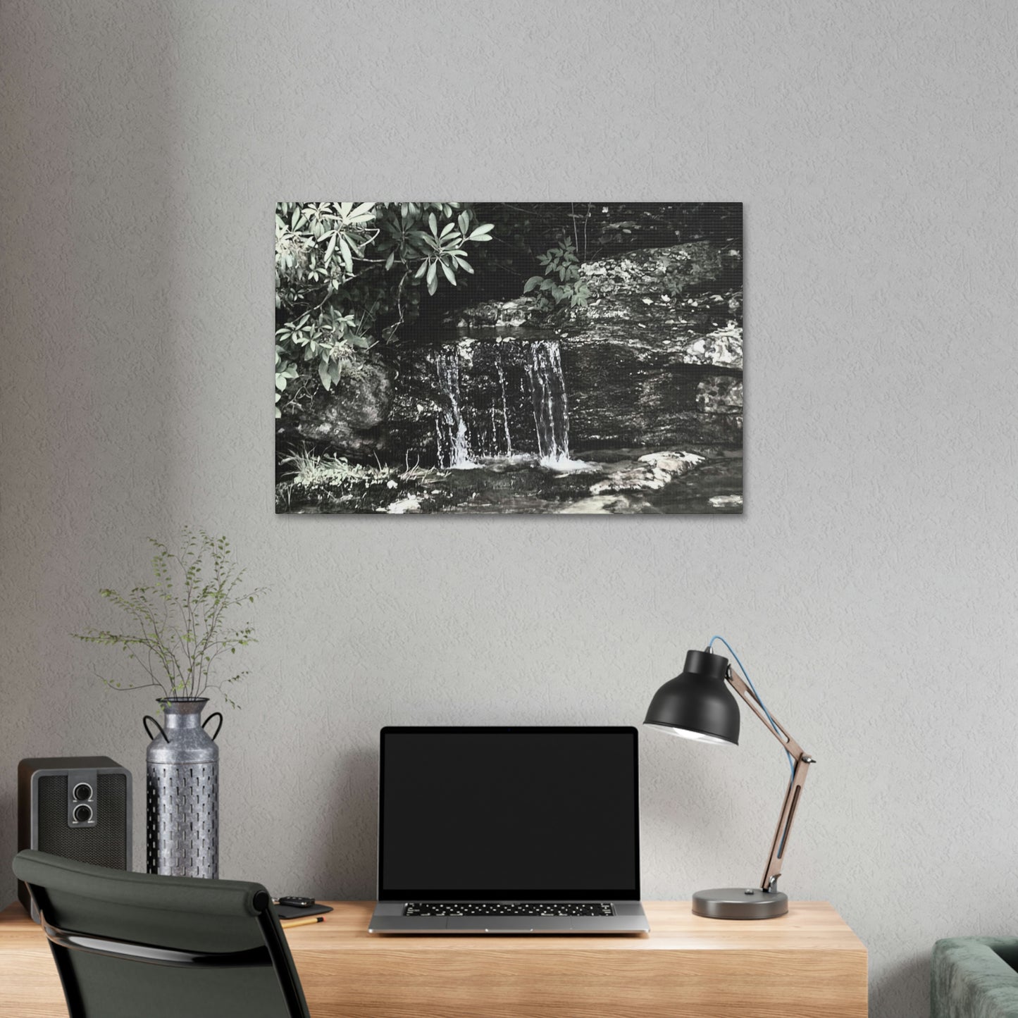 B&W Mini Falls