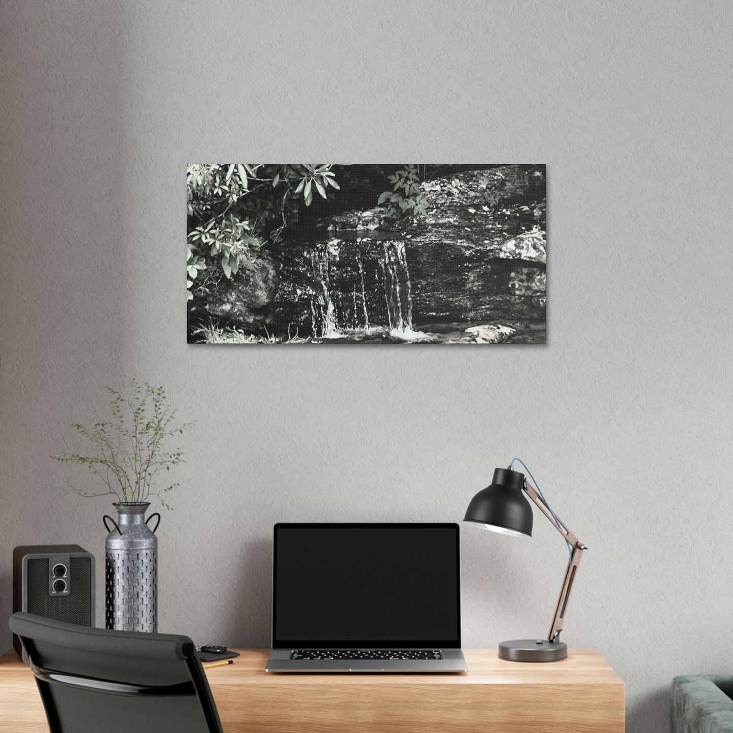 B&W Mini Falls